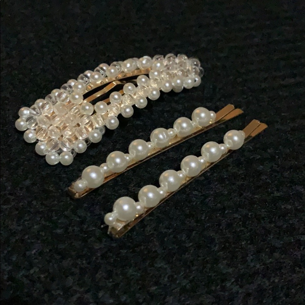 Hair clips